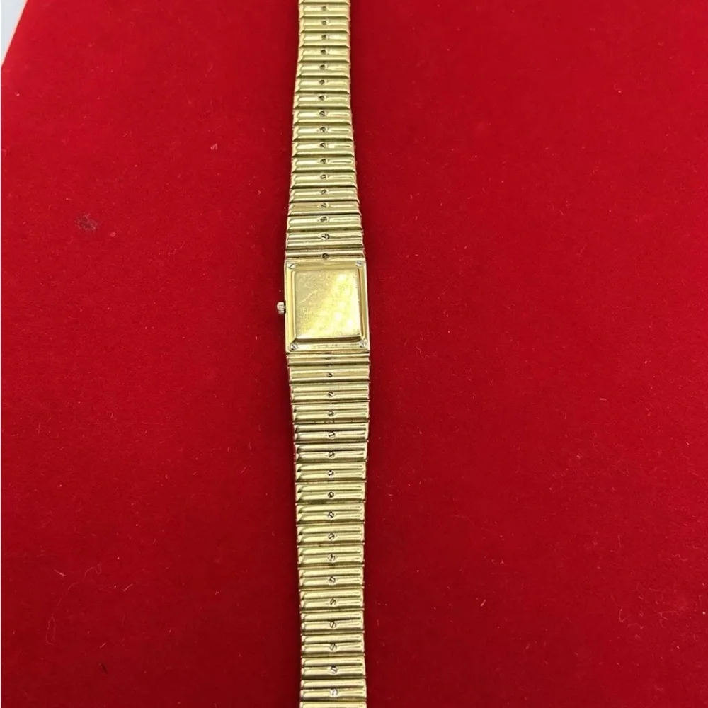 Vintage Raymond Weil 18k Gold Plated #158 running